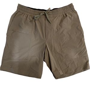 Lululemon Bowline Short Stretch Ripstop size L grey/sage 8”